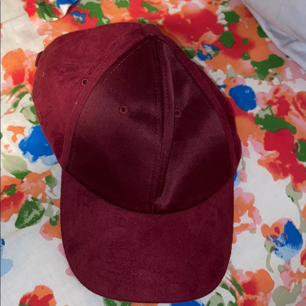 a cap that can be worn anytime of year